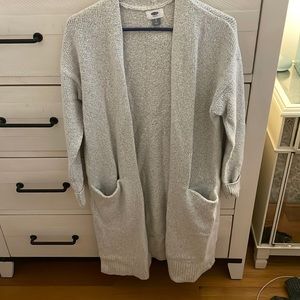 Light grey long sleeve, long cardigan